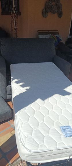 Lazyboy twin couch and fold out bed with memory foam mattress