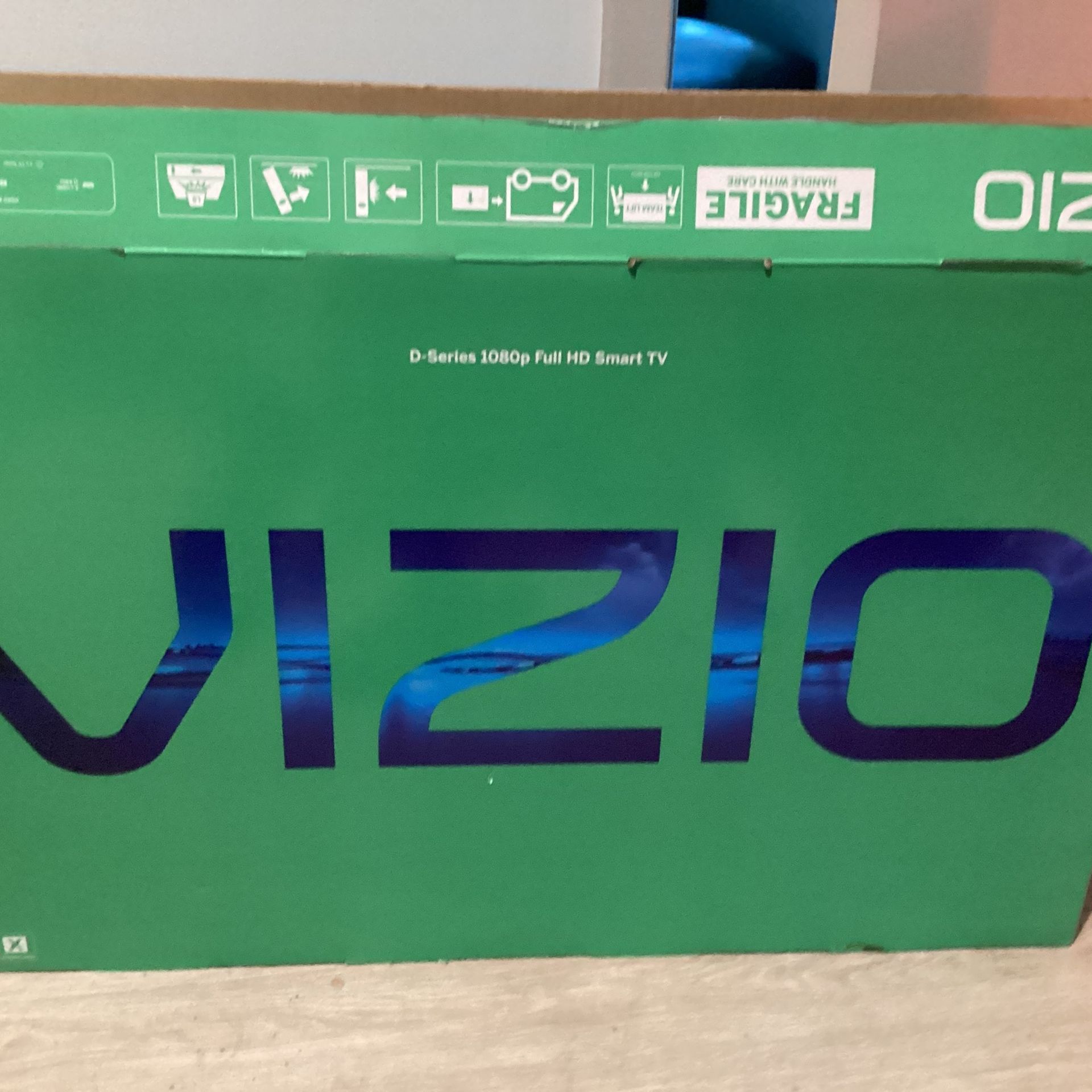 Vizio SMART TV 32 INCH D-series