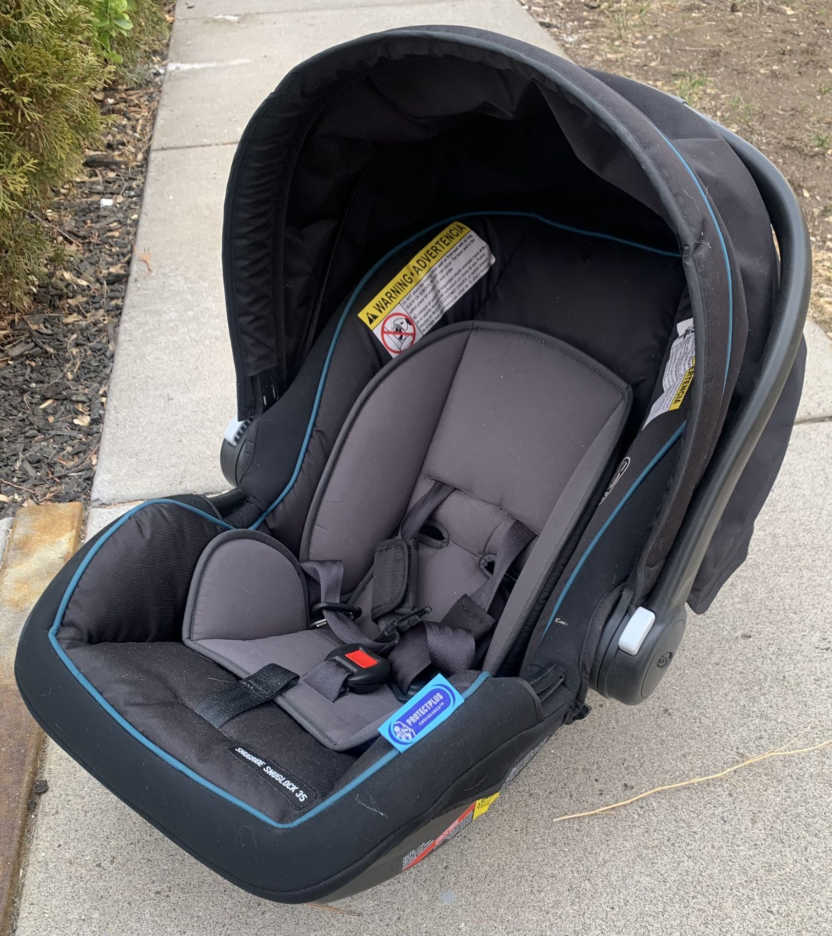 Graco Infant Car seat & Booster Chair