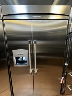 48” thermador Professional Built In Refrigerator 