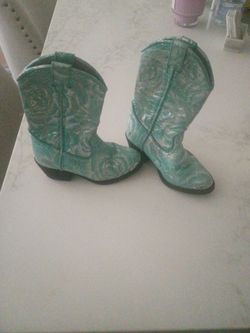 Girl cowboy boots