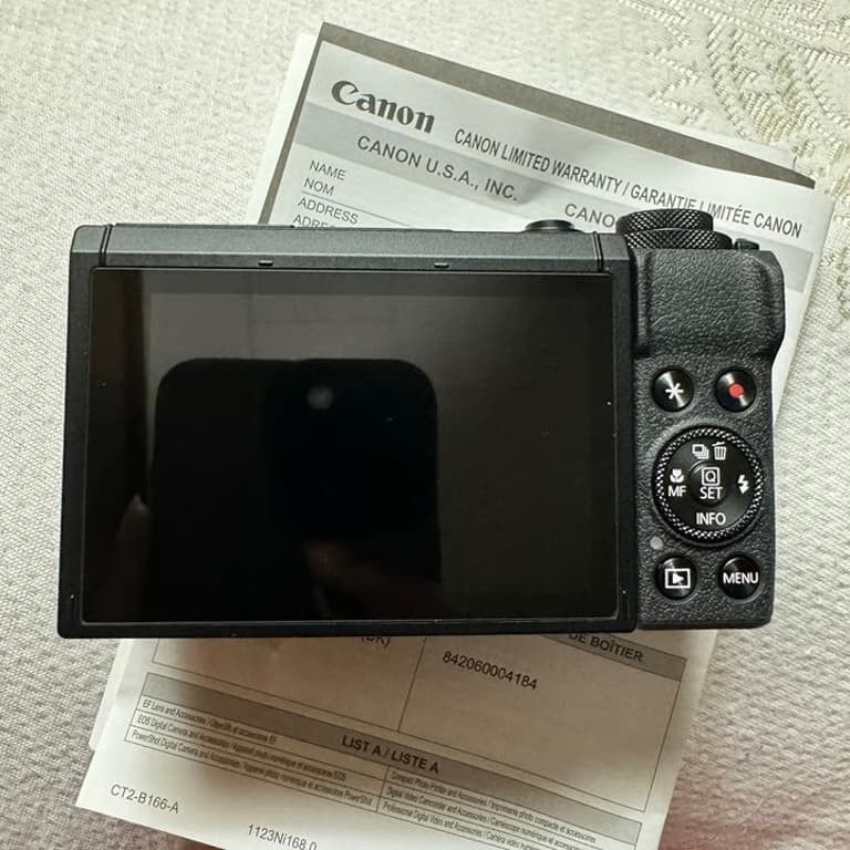 Canon G7X Mark III