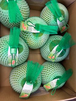 Vietnamese Green Pomelo
