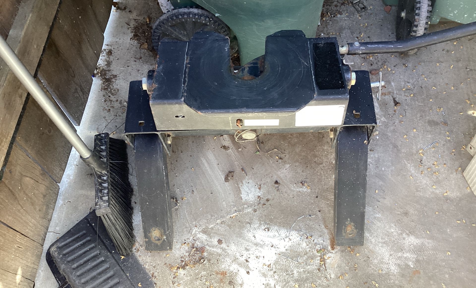 5th Wheel Trailer Hitch