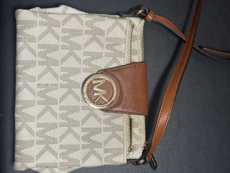 Michael Kohrs crossbody purse
