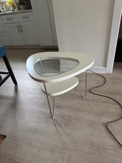 GORGEOUS Modern white end table with glass