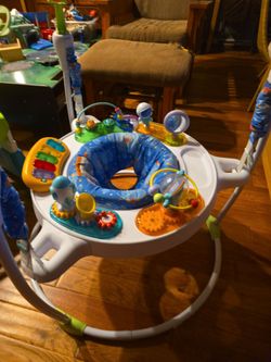 Baby bouncer