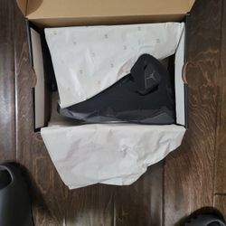 Jordan True Flight Black/Dark Grey 7y