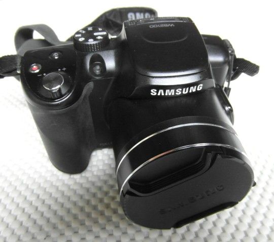 Samsung WB2100 16MP Digital Camera