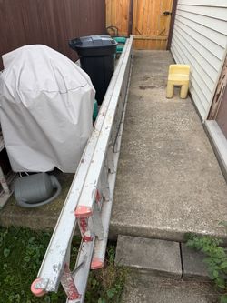 36 ft Aluminum Ladder