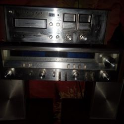 Vintage Pioneer Receiver With 2 Small Speakers 
