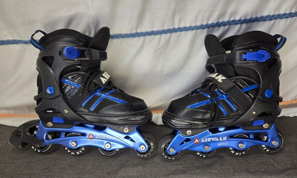 Airwalk Kid's (Size 5-8, Blue & Black) Beginner Adjustable #ABFC-5 In-line Skates
