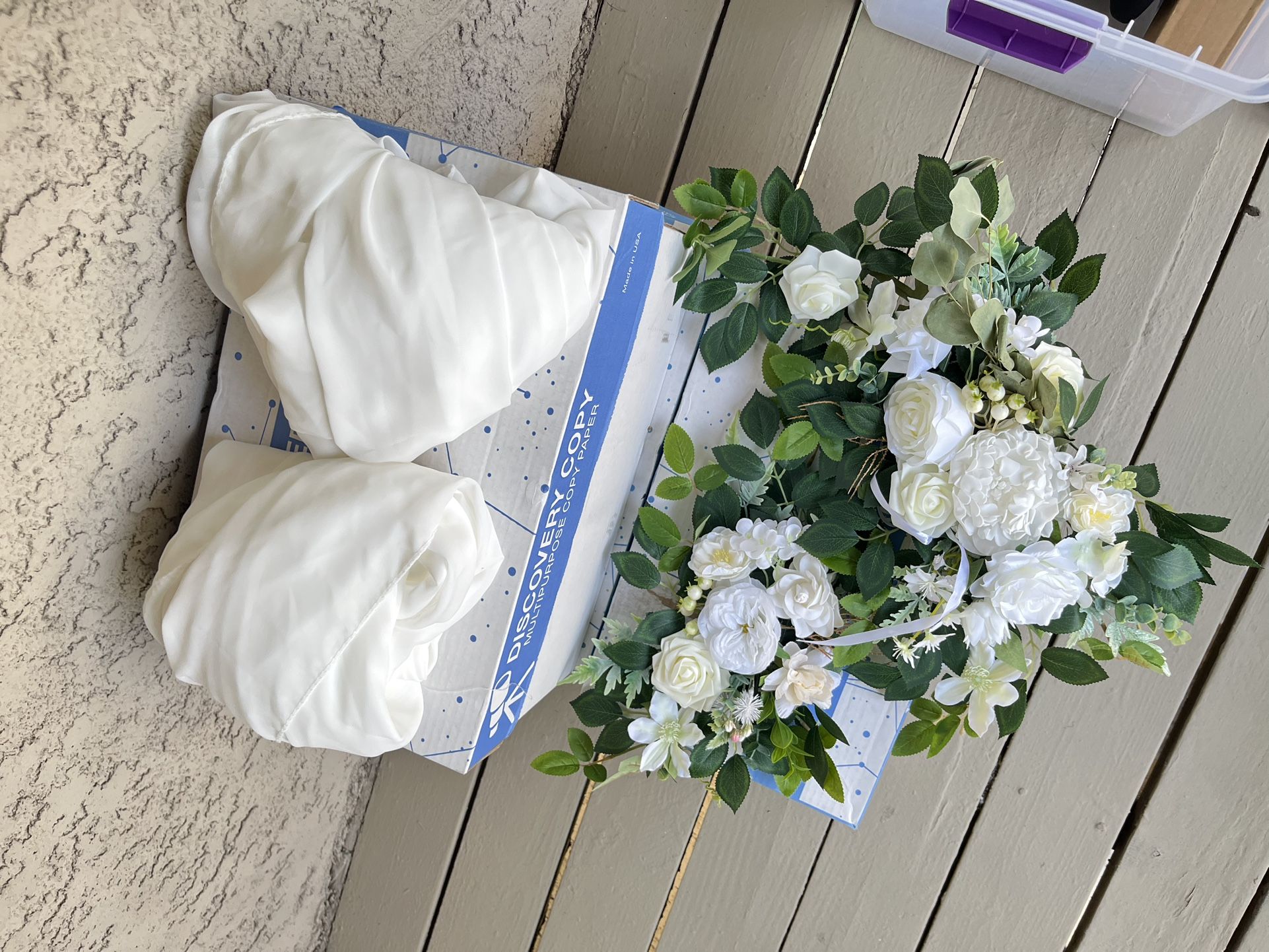 Wedding ceremony decor