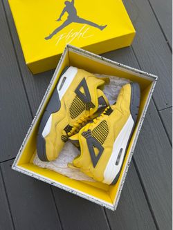 Jordan 4 Lightning