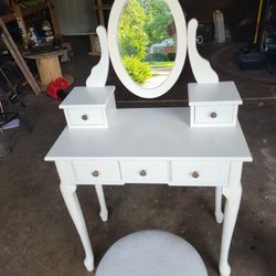 Vanity 