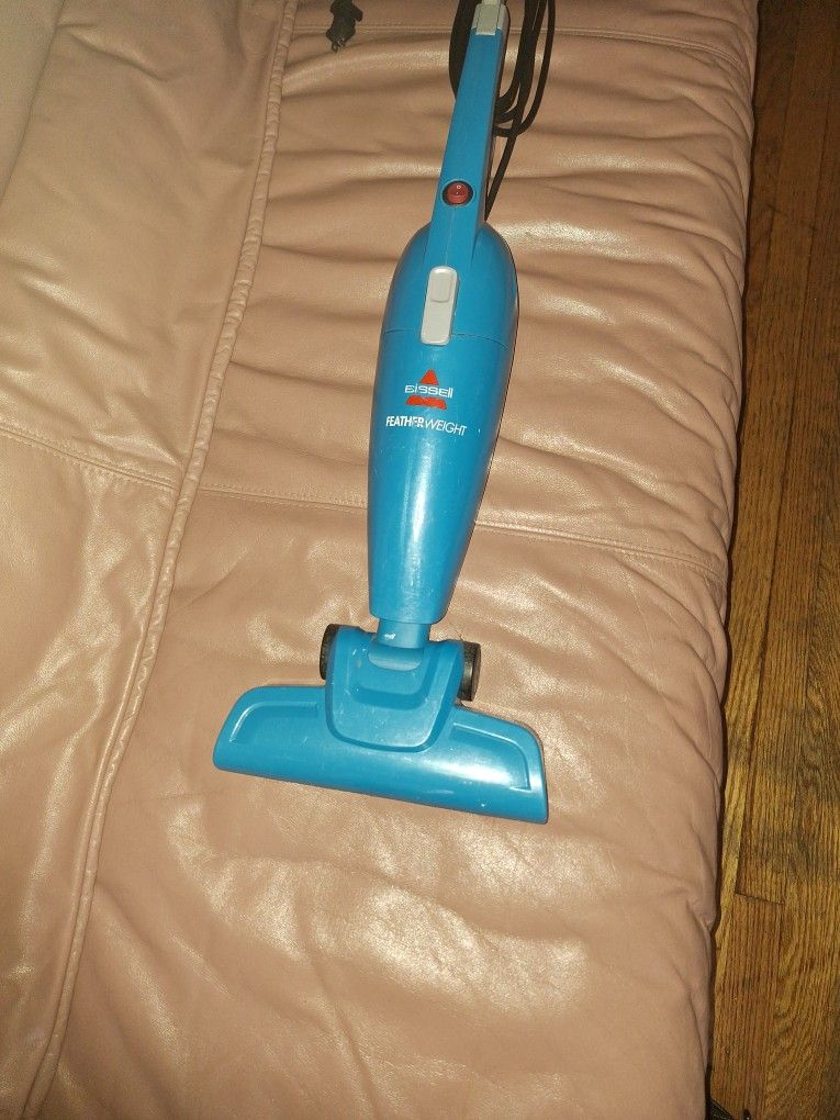 Bissell Vacuum Excellent