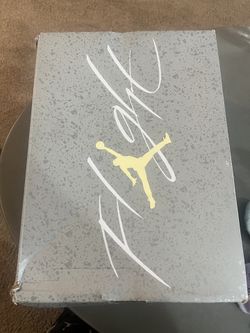 Air Jordan Retro 4 SE Craft