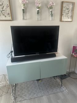 Tv Stand & Tv