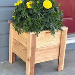 Wooden Cedar Planter / Garden Box