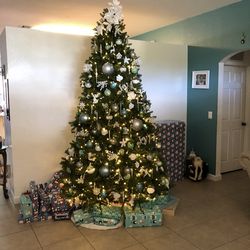 10ft pre-lite Christmas tree
