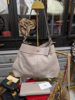 Coach Pebbled Leather Shoulder Bag & wallet