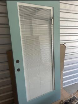 Therma-Tru Entry Door 36-in × 80-in x 4-9/16-in Fiberglass Left-hand inswing 1 side sea moss color and the other side is tan New, please check picture