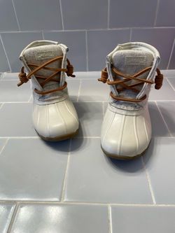 Sperry Kids Cream & Brown Duck Boots Size 9