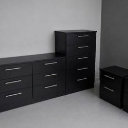 DRESSER, CHEST AND TWO NIGHSTANDS 