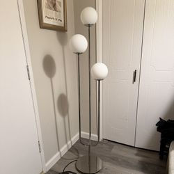 3 Bulb Floor Lamp