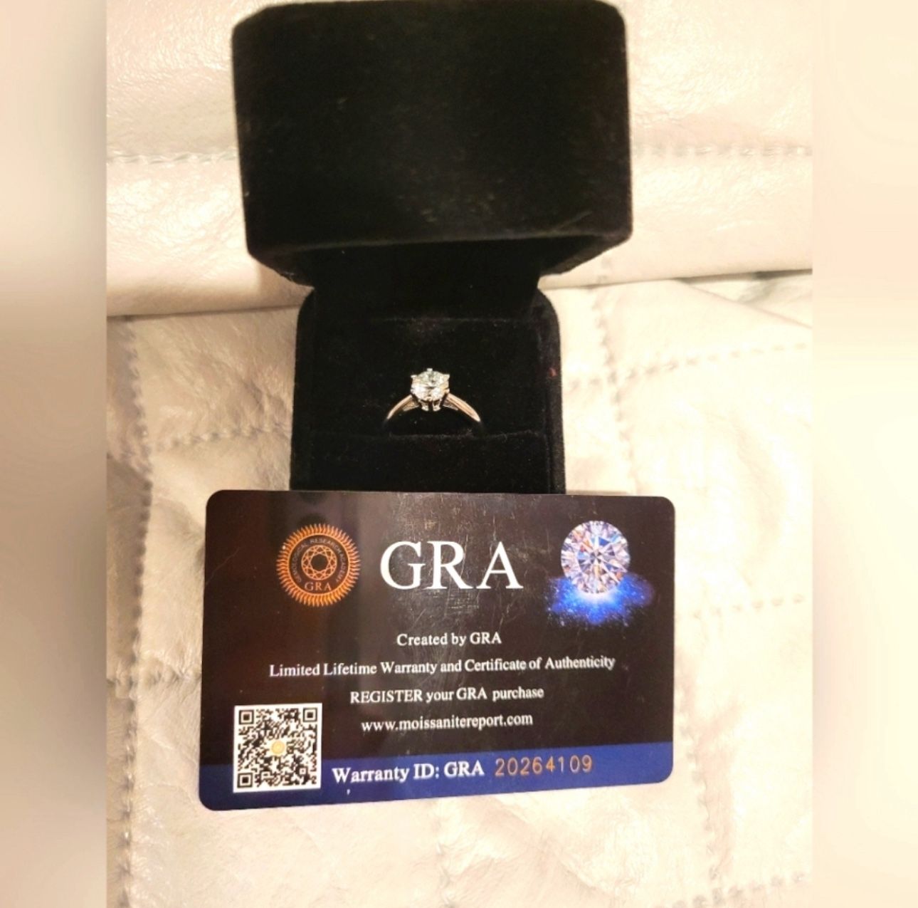 Moissanite 1carat GRA Certified