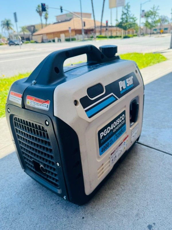 PULSAR GASOLINE 4000 WATTS SUPER QUIET GENERATOR LIKE NEW