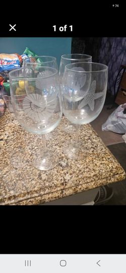 Set of 4 Etched Seashell Wine Glasses