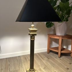 NEOCLASSICAL REVIVAL GILT BRASS ON MARBLE LAMP BY CHAPMAN, 1984