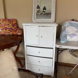White Whicker Dresser With Mirror