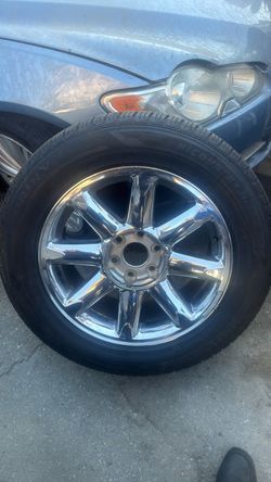 Chrome Wheel with Tire