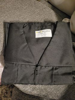 Grad Classical Black Graduation Cap And Gown 
