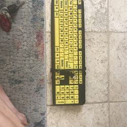 Computer Keyboard Ls Seen on TV EZ Eyes