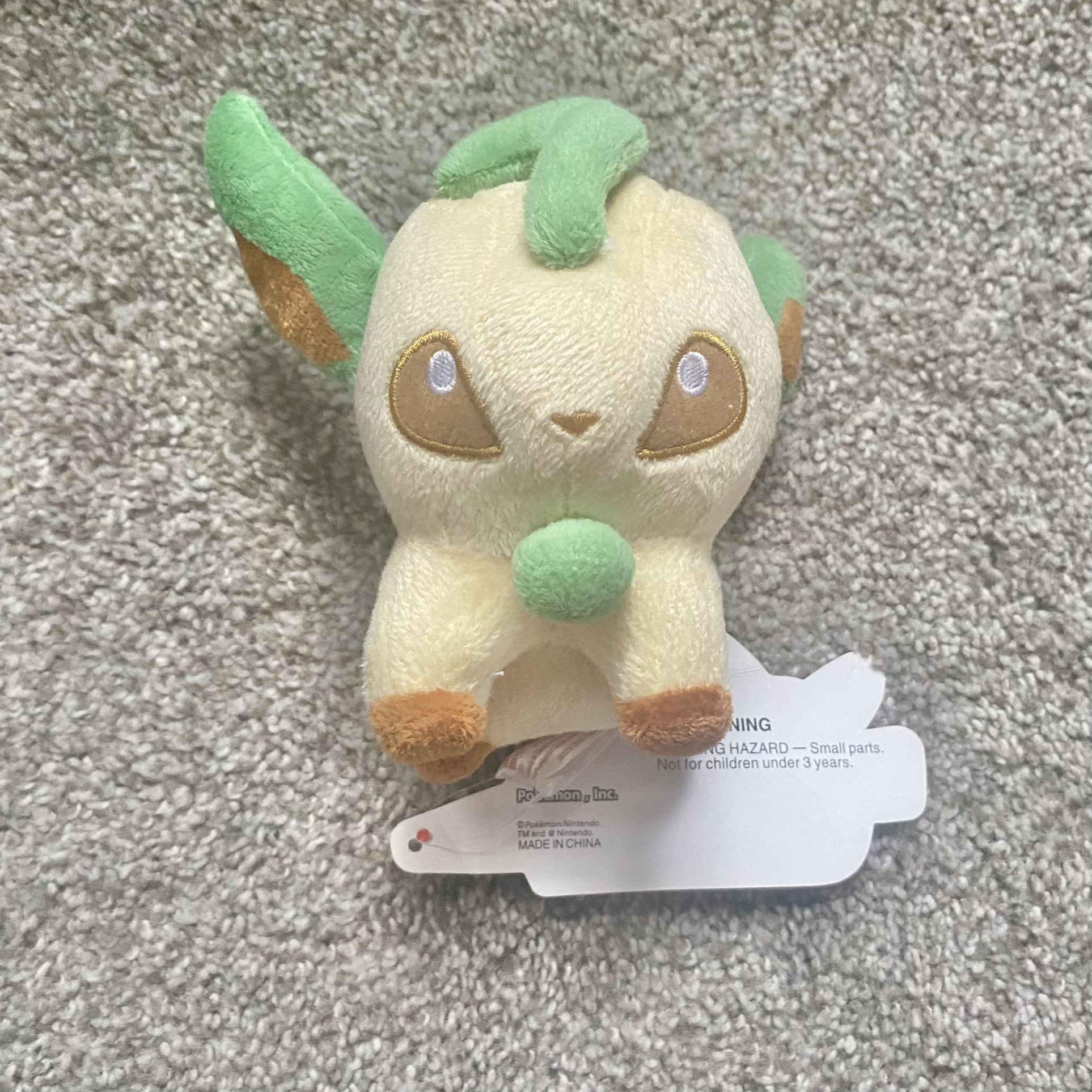 NEW WITH TAG Leafeon Pokémon Plush Doll - Pokémon Center Poke Doll