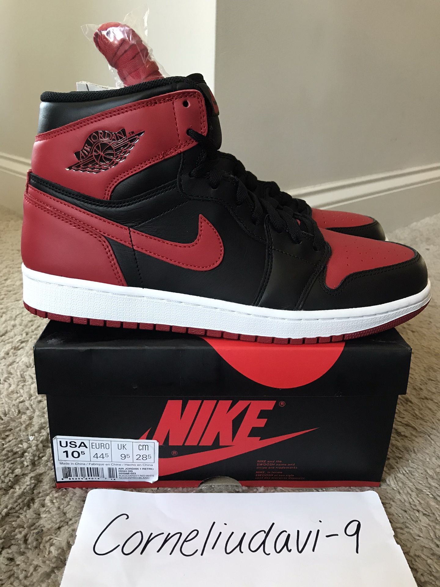 2013 Nike Air Jordan 1 BRED size 10.5