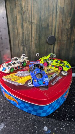 Hot Wheels 1983 Solaire CX4, Hatch Opens, Blue, white, green W/hearts,spades,clover