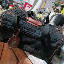 LIKE NEW SHERPAS PET CARRIER AIRPLANE APPROVED MED SZ 20 FINAL PRICE 