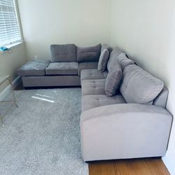 Sectional Great Condition Like new!!