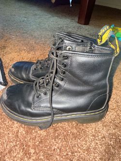 Dr Martin’s size13