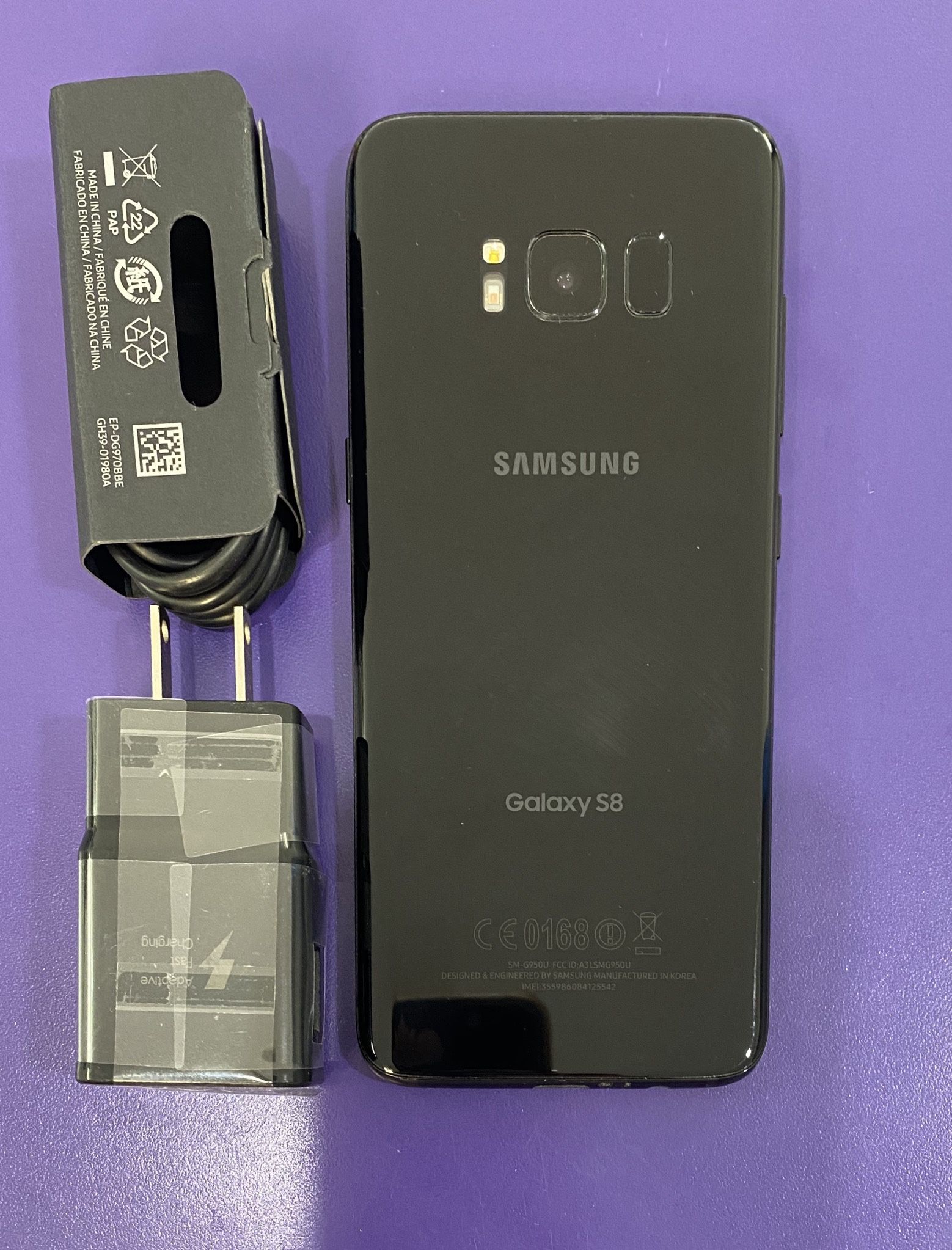 Samsung galaxy s8 (64gb) unlocked,Sold with store warranty