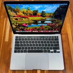 🍎 MacBook Pro 💻 TouchBar 2020 2.3Ghz CORE i7 32GB RAM 512GB Fully Functional