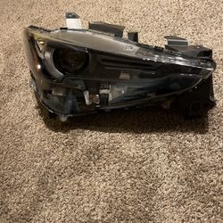  Headlight Assembly Right-Side Compatible with 2017-2020 Mazda CX-5