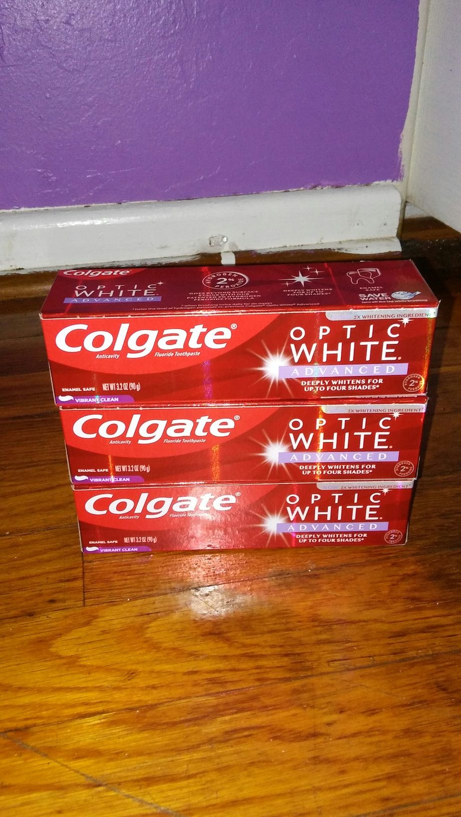 3 Colgate toothpaste optic white Advance