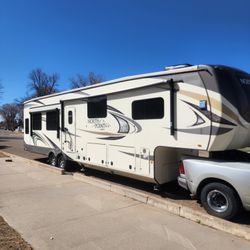 Jayco North Point 377RLBH 