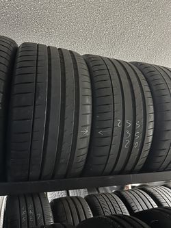 PAIR OF TIRE 255 35 20 Michelin 85% LIFE