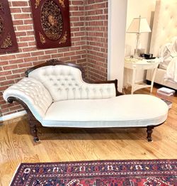Victorian chaise Lounge